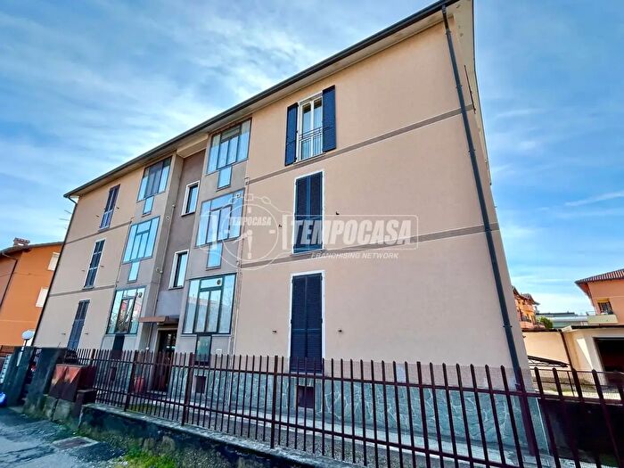 Appartamento quadrilocale in vendita in Luisago