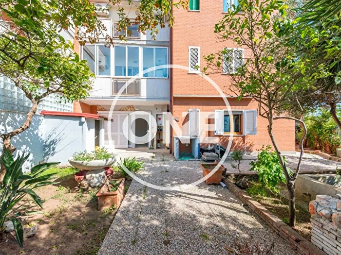 Appartamento trilocale in affitto in Via Sicilia, Ardea