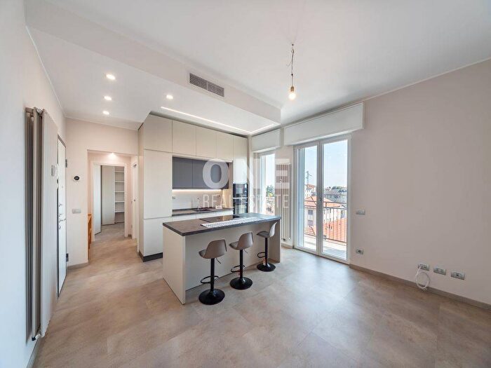 Appartamento bilocale in affitto in Via Giuseppe Garibaldi, Villasanta