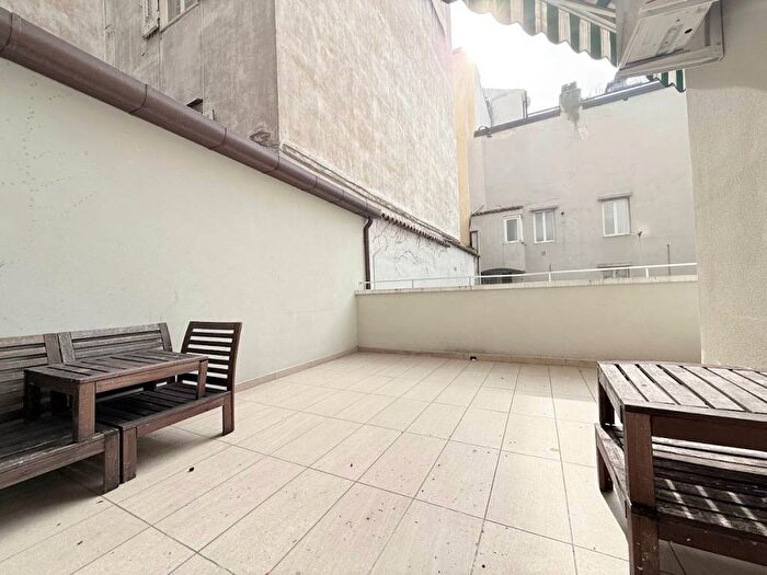 Appartamento quadrilocale in affitto in Via Pio Riego Gambini, Settefontane, Trieste