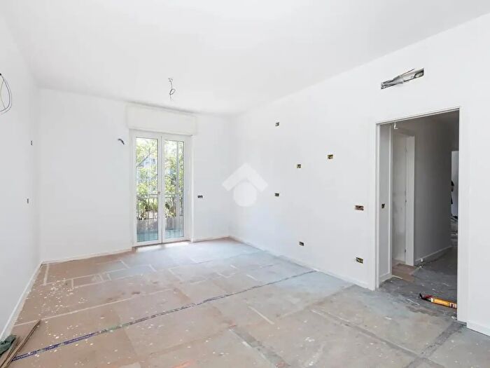 Appartamento trilocale in vendita in Largo dei Gelsomini, Milano