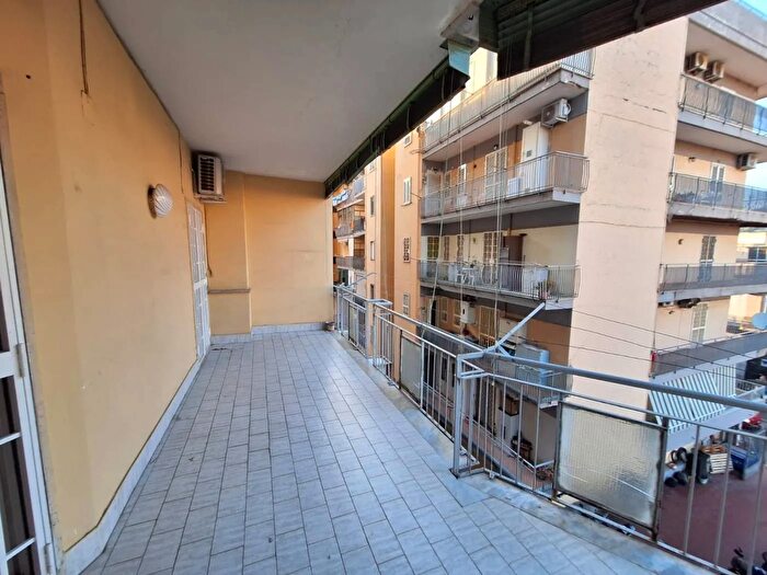 Appartamento quadrilocale in affitto in Via Alcide De Gasperi Torre del Greco, Torre Del Greco