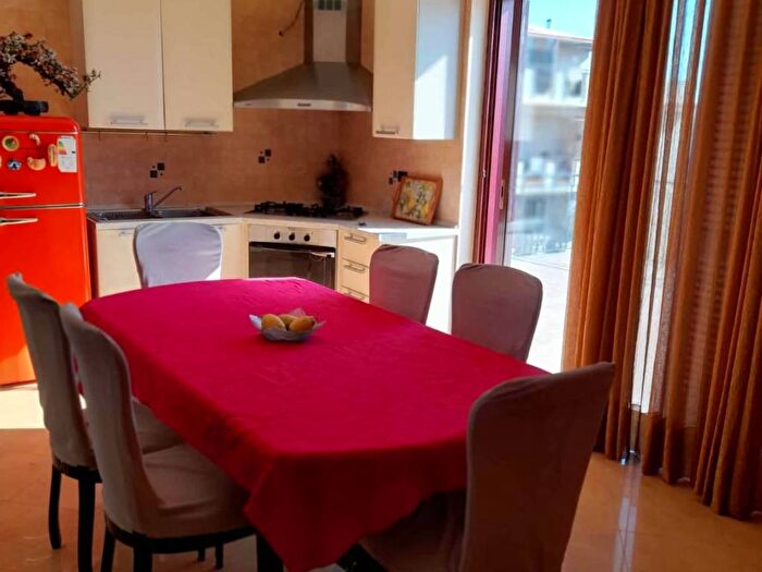 Appartamento quadrilocale in affitto in Via Nicolò Macchiavelli, Sant'Antimo