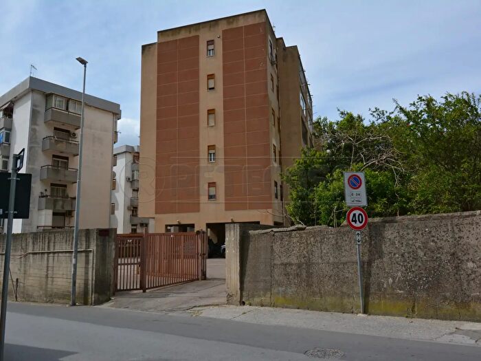 Appartamento quadrilocale in vendita in Via Direzione Artiglieria, Messina