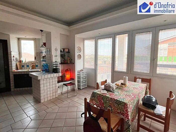 Appartamento con 5 locali in vendita in Campobasso
