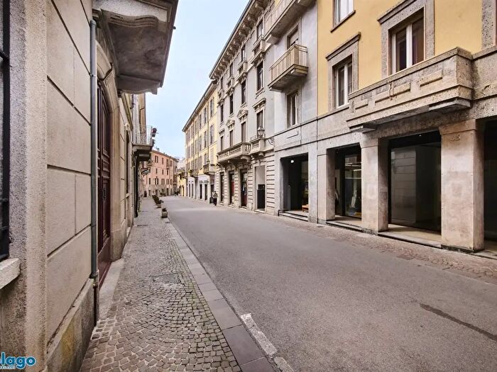 Appartamento bilocale in affitto in Via Carlo Cattaneo, Lecco