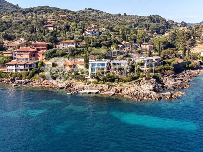 Casa con 20 locali in vendita in Via Discesa del Valle, Monte Argentario