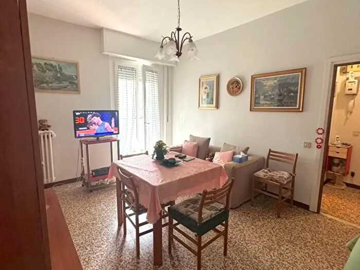 Appartamento trilocale in vendita in Via Oreste Salomone, Milano