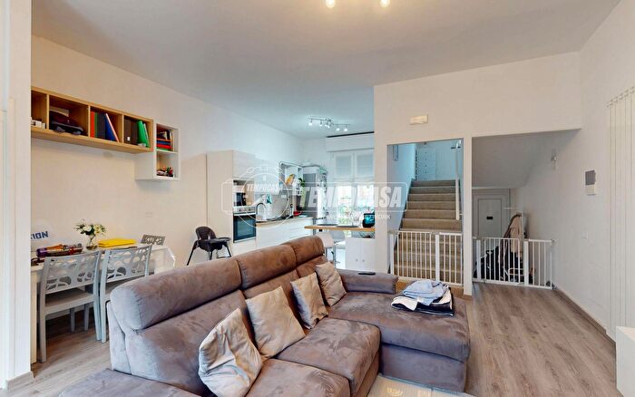 Appartamento trilocale in vendita in Via Giovanni Carlo Gentili, San Severino Marche