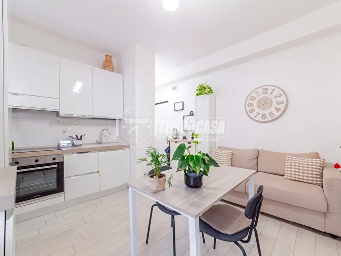 Appartamento bilocale in affitto in Via Fortezza, Milano
