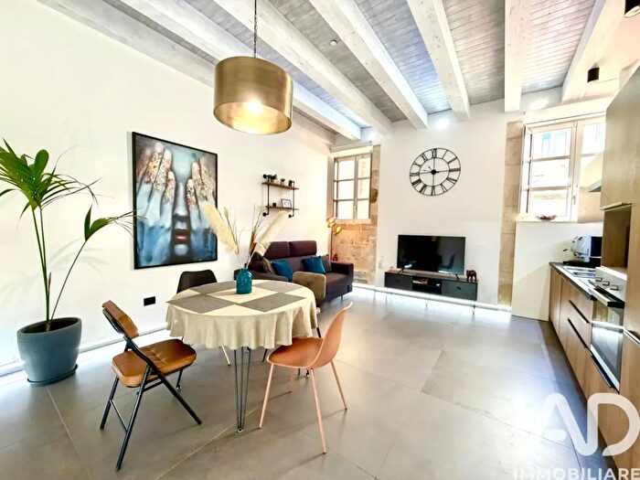 Appartamento quadrilocale in vendita in Via Mirabella, Siracusa