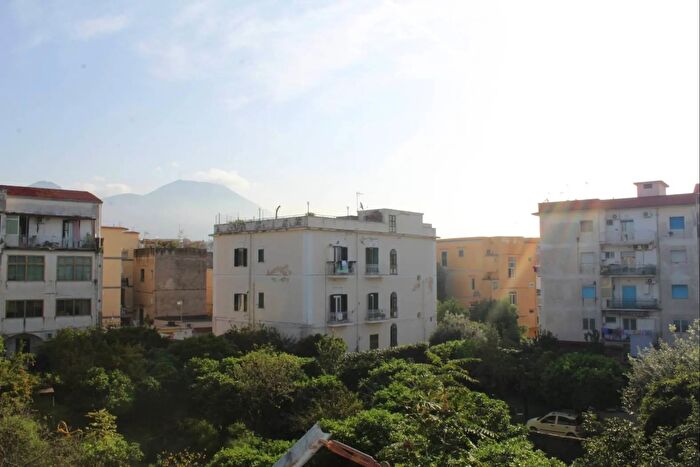 Appartamento bilocale in vendita in Via Addolorata Portici, Portici