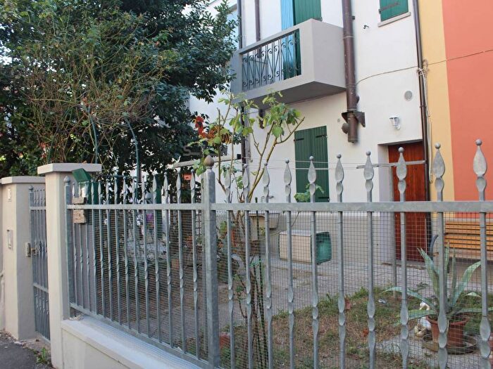 Appartamento quadrilocale in affitto in Via Del Barroccio, Massarenti, Bologna