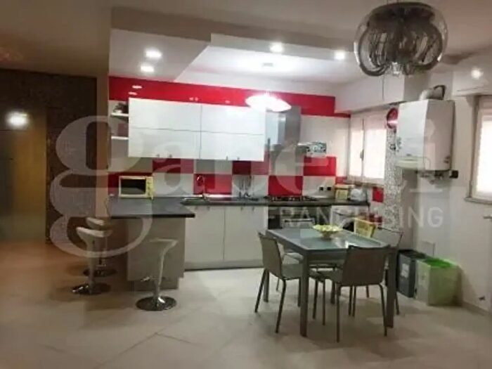 Appartamento trilocale in vendita in Via Anfiteatro, Formia