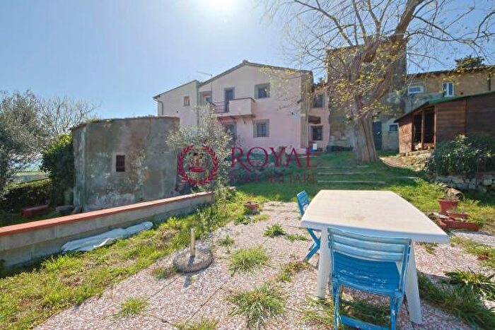 Casa quadrilocale in vendita in Via del Poggione, Collesalvetti