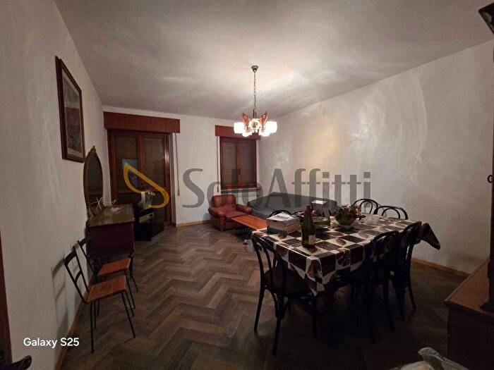 Appartamento con 6 locali in affitto in Via Vittorio Veneto, Centro, Fanano