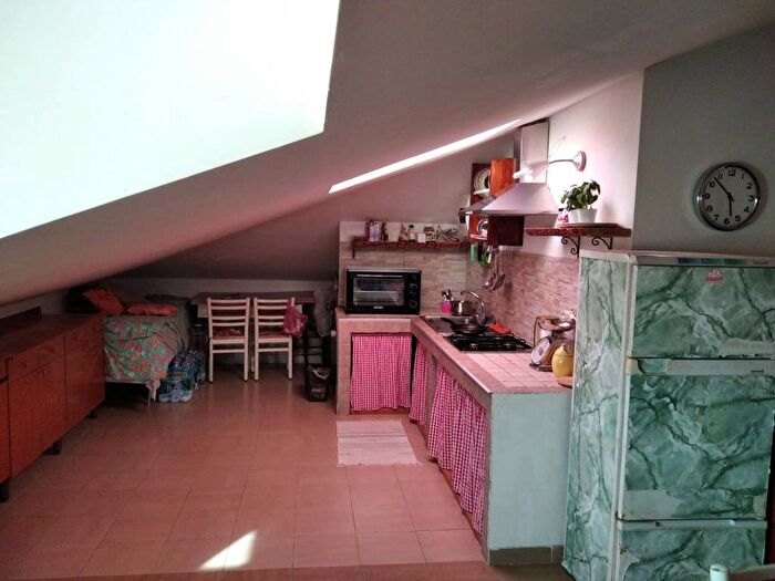 Casa bilocale in affitto in Via Marina, Montepaone Lido, Montepaone