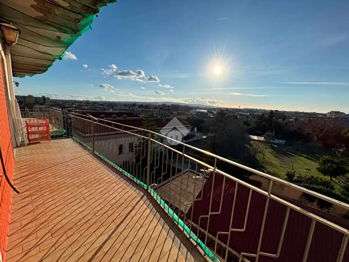 Appartamento trilocale in vendita in Via Trento, Grumo Nevano