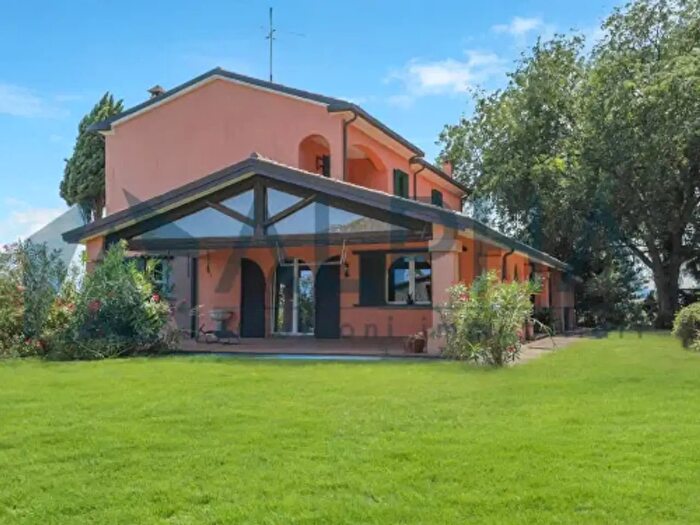 Casa con 5 locali in vendita in Via Rigossa Destra, Gatteo