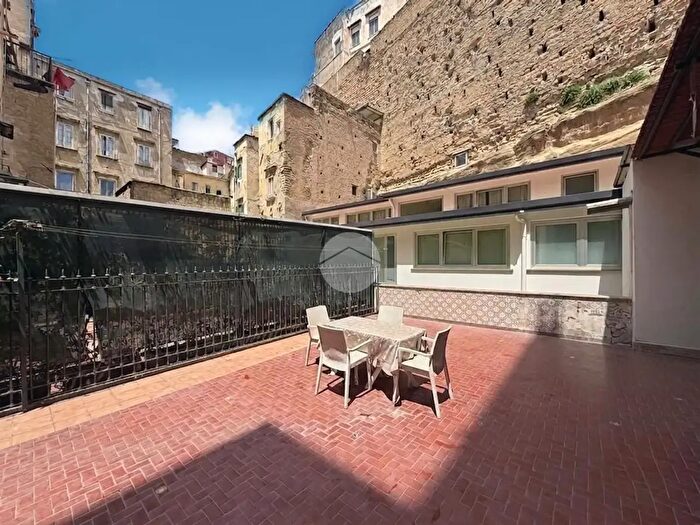 Appartamento trilocale in vendita in Via Francesco Saverio Correra, Napoli