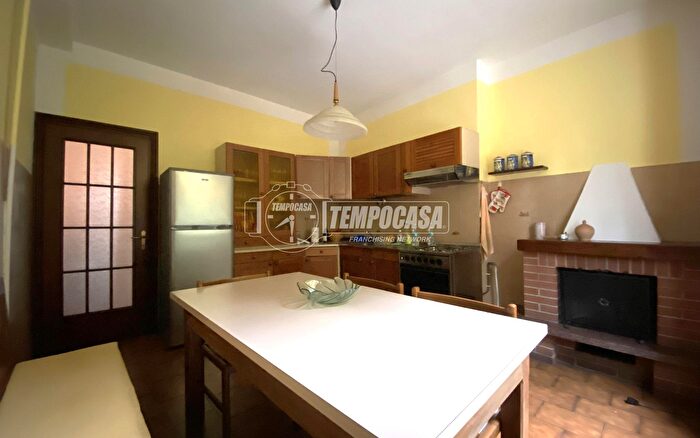 Appartamento quadrilocale in vendita in Via Alfonso Ogliaro, Biella