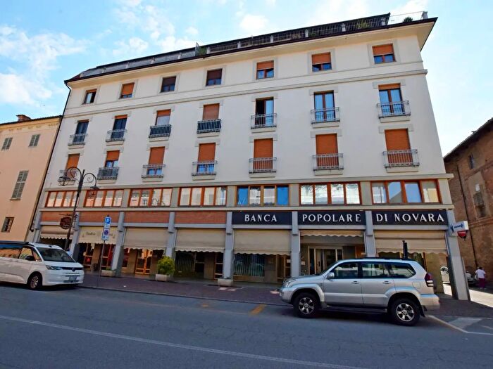 Appartamento quadrilocale in vendita in Via Vittorio Emanuele, Cherasco