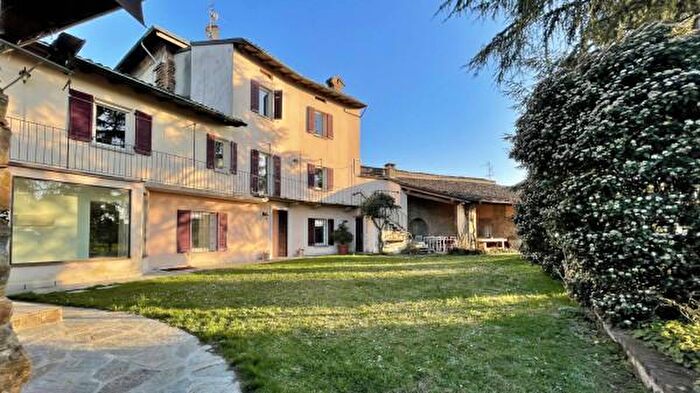 Casa con 6 locali in vendita in Via Aureliano Beccaria, Montu Beccaria