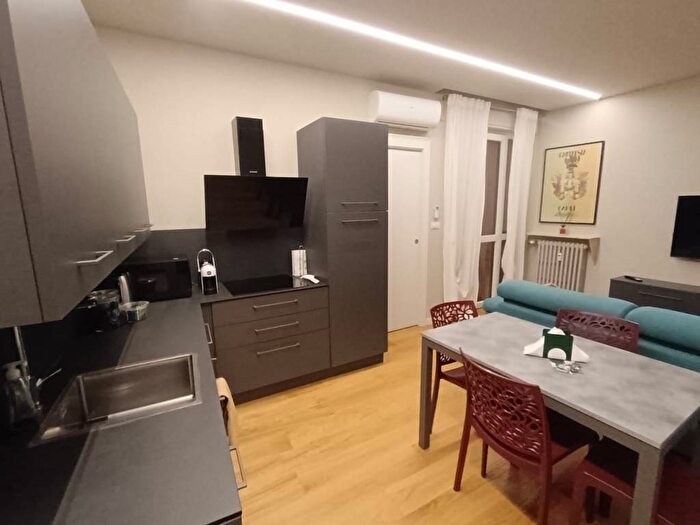 Appartamento bilocale in affitto in Via Gioacchino Testa, Centro Storico, Asti