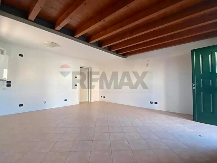 Appartamento bilocale in vendita in Via Caterina Bon Brenzoni, Mozzecane