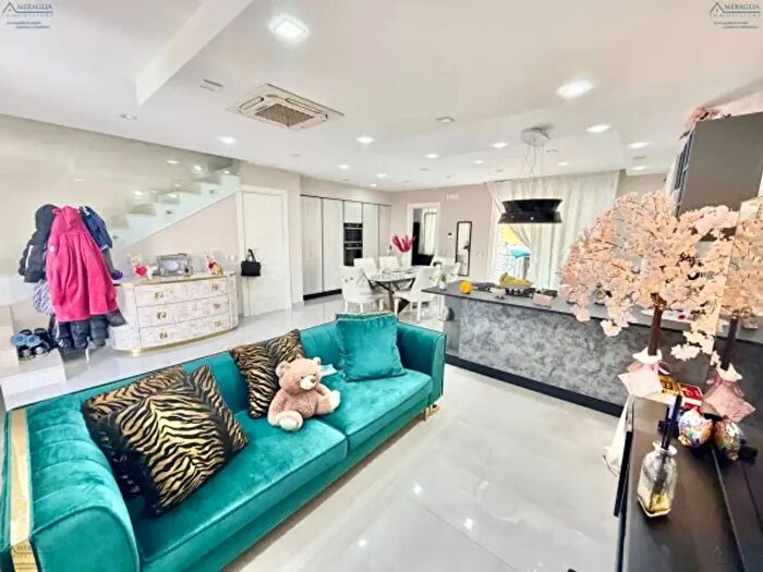 Casa con 5 locali in vendita in Corso Europa, Villaricca