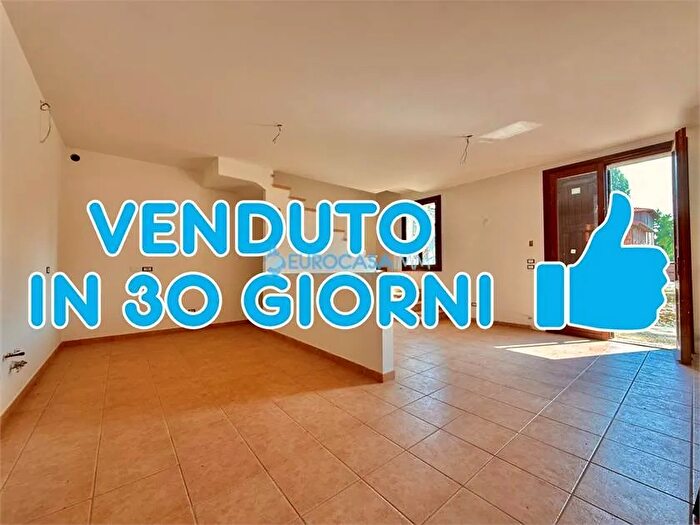 Casa quadrilocale in vendita in Via Don Minzoni Novi di Modena Mo, Novi Di Modena