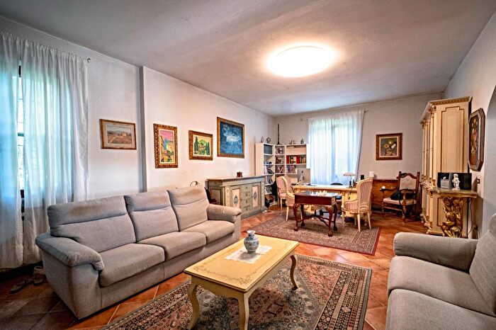 Casa con 5 locali in vendita in San Giuliano Terme