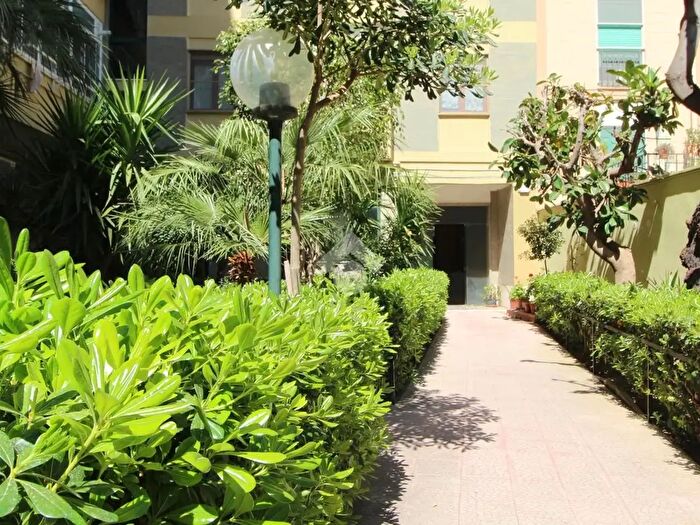 Appartamento quadrilocale in vendita in Via Imperatore Costantino, Brindisi