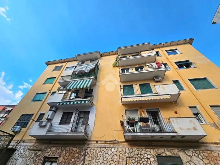 Appartamento bilocale in vendita in Via Boezio, Napoli