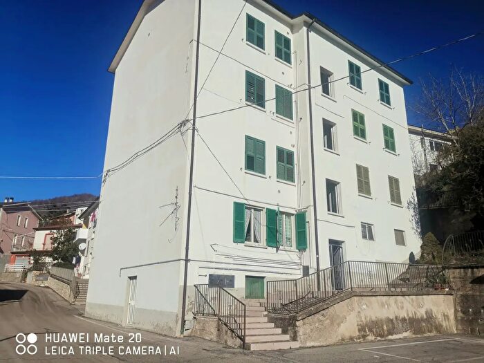 Appartamento quadrilocale in vendita in Via San Rocco, Farindola