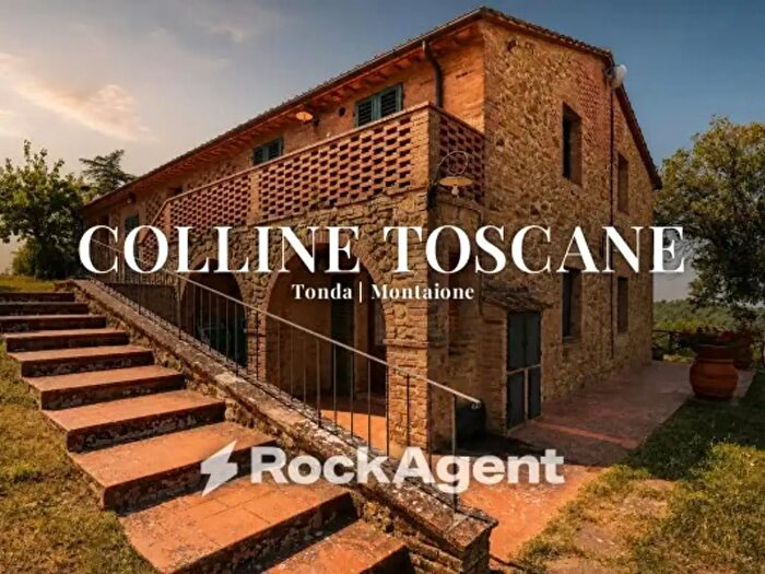 Appartamento trilocale in vendita in Via Cerroni, Montaione