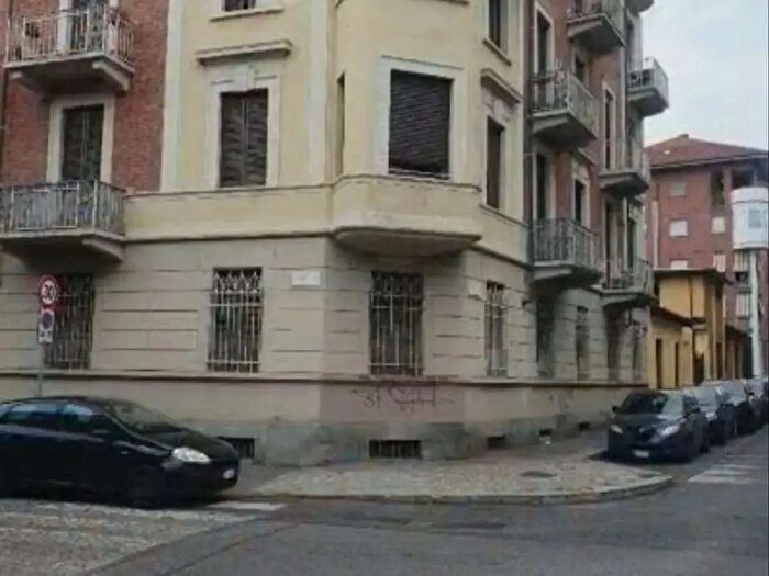Appartamento quadrilocale in vendita in Via Parella, Torino