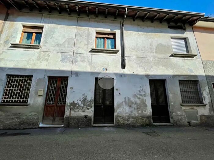 Casa trilocale in vendita in Via Ontini, Orzivecchi