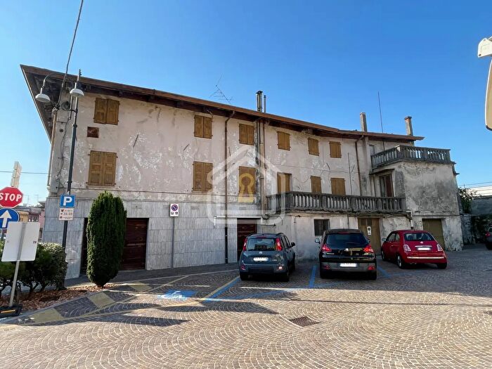 Casa con 7 locali in vendita in Piazza Duomo, Latisana