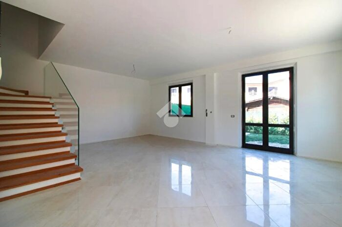 Casa quadrilocale in vendita in Via Milano, Porto SantElpidio