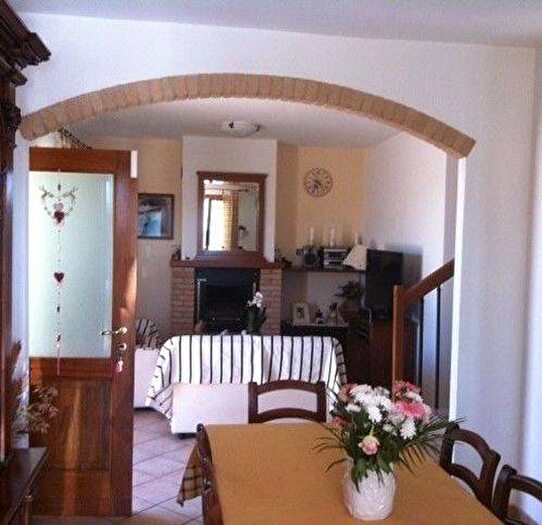 Casa con 6 locali in vendita in Albenga