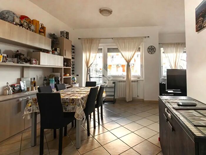 Appartamento quadrilocale in vendita in Via Crescenzio, Santa Marinella