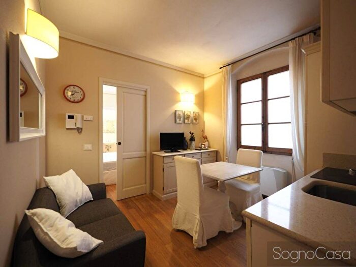 Appartamento bilocale in affitto in Via Caracciolo, Le Cure, Firenze