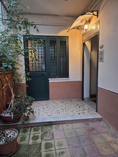 Appartamento trilocale in vendita in Via Cheren, Palermo