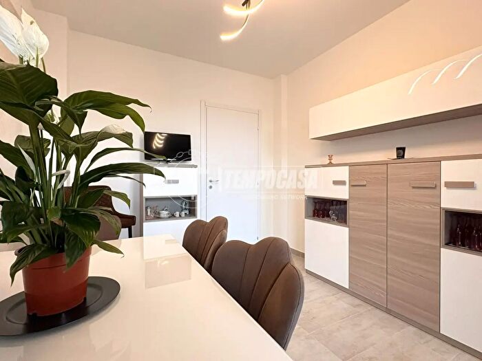 Appartamento quadrilocale in vendita in Viale Marconi, Strambino