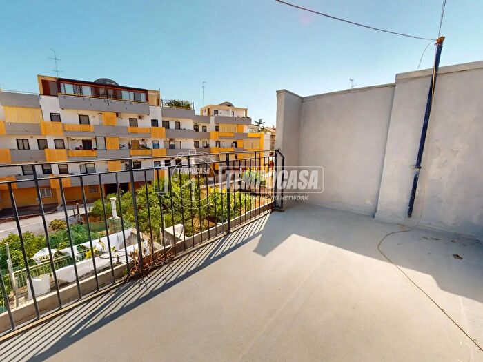 Appartamento trilocale in vendita in I' Traversa col di Lana, Bari