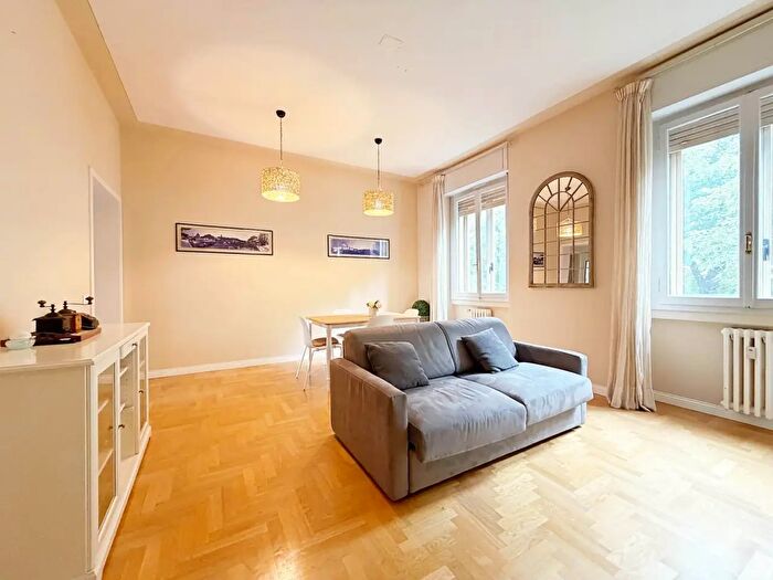 Appartamento con 5 locali in vendita in Firenze