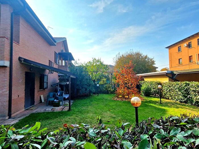 Casa con 5 locali in vendita in Via Gramsci, Sala Bolognese