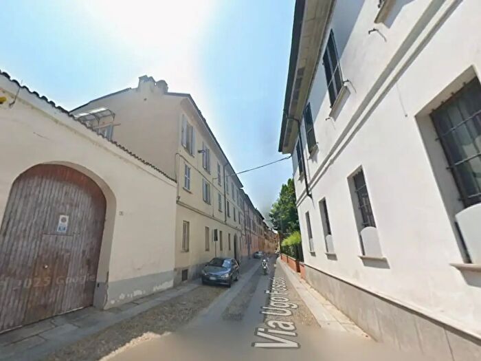 Appartamento bilocale in affitto in Via Ugo Foscolo, Pavia