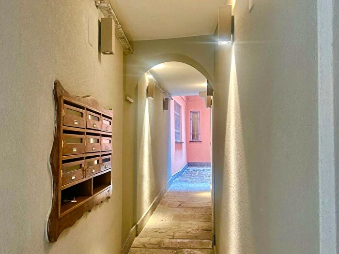 Casa bilocale in affitto in Cadorna Castello, Milano